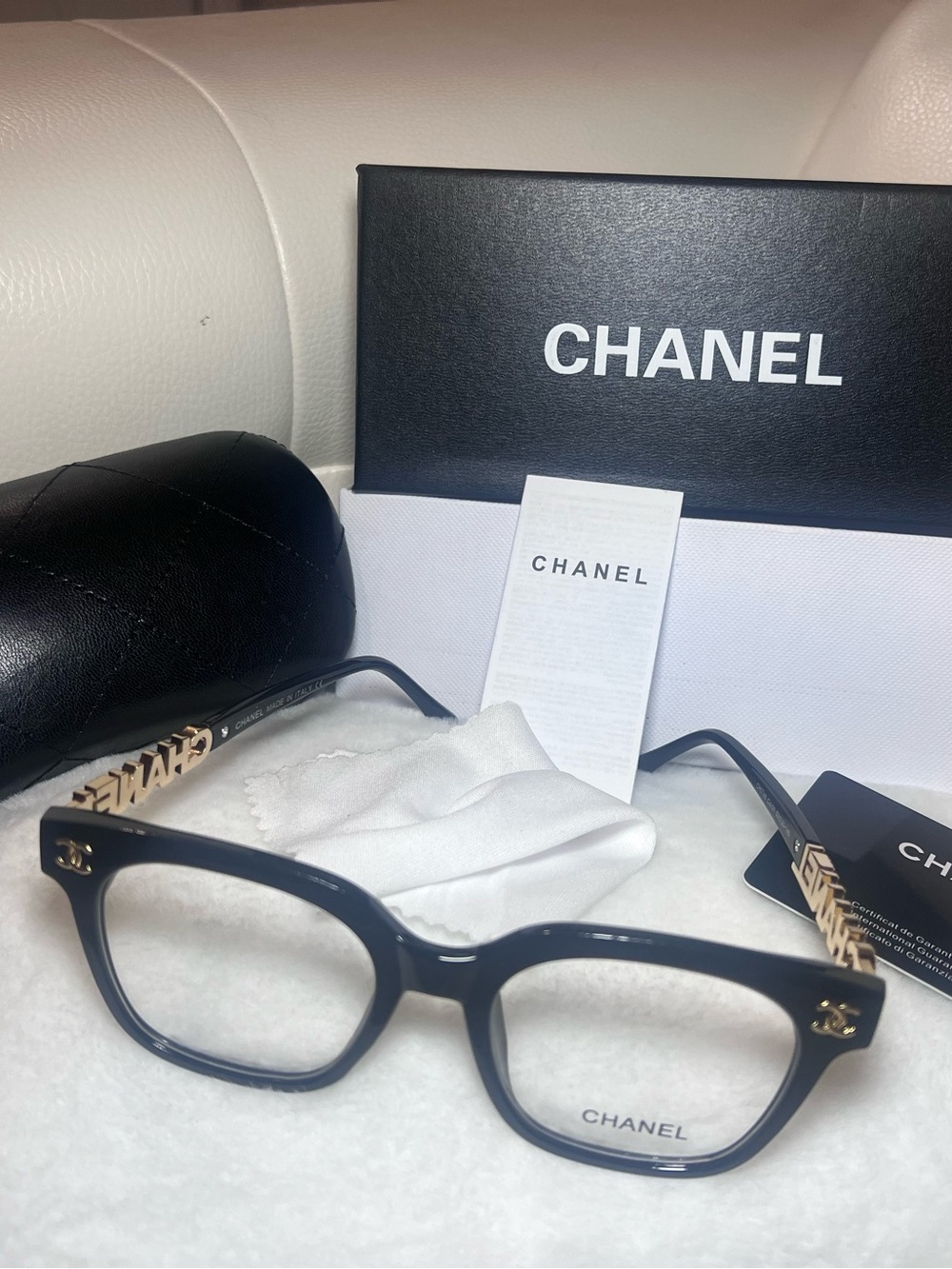 Black Logo-Detail Optical Glasses